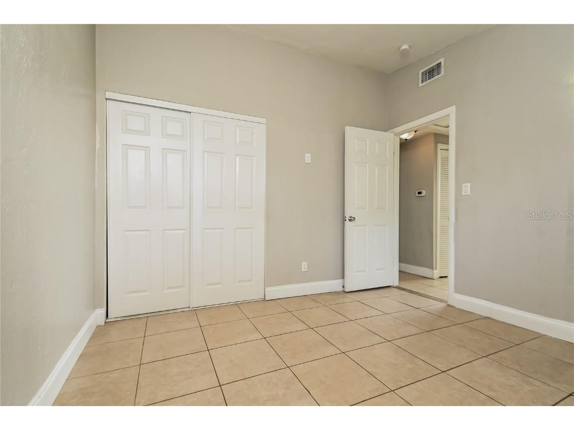 3521 Schwalbe Drive Sarasota FL 34235 TB8457213 image12