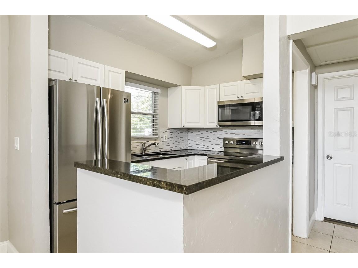 3521 Schwalbe Drive Sarasota FL 34235 TB8457213 image5