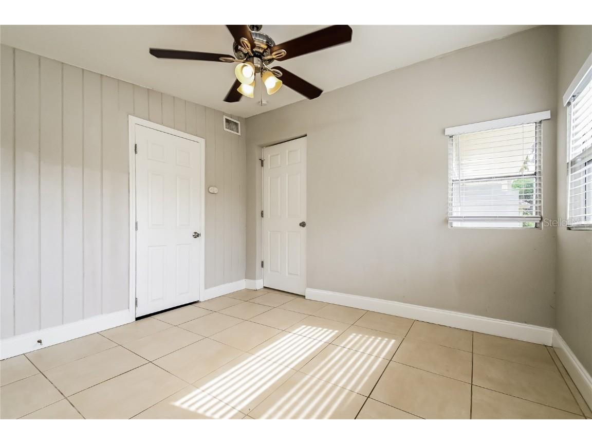 3521 Schwalbe Drive Sarasota FL 34235 TB8457213 image9