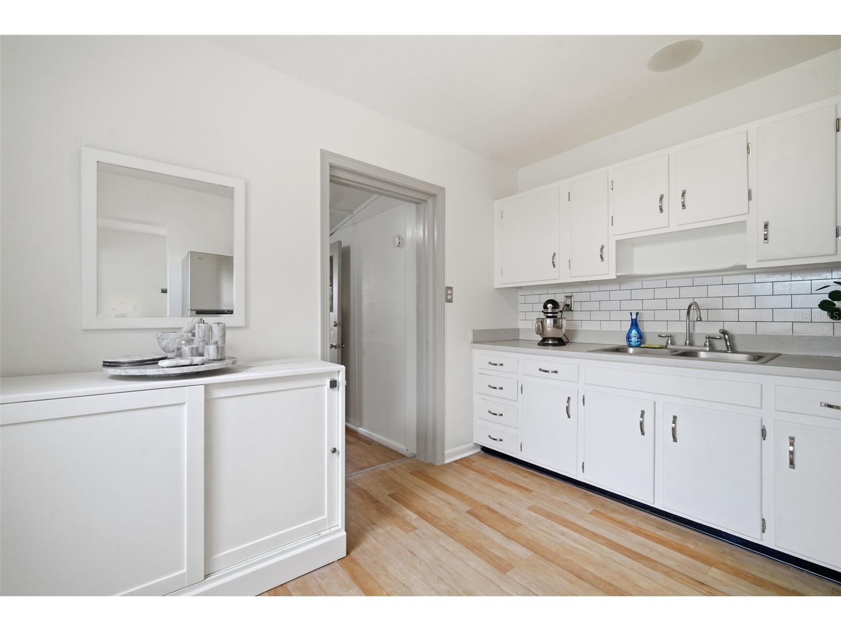 3521 W Mcelroy Avenue Tampa FL 33611 TB8507310 image24