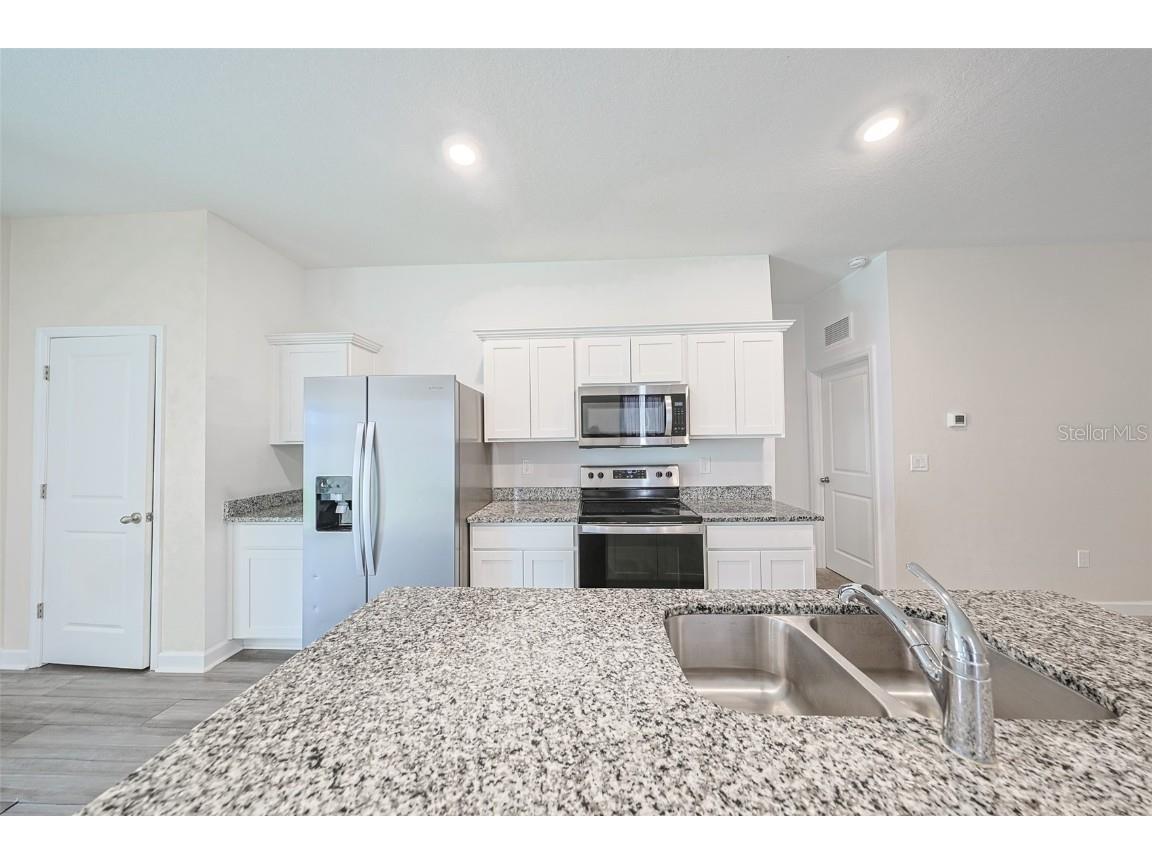 35210 Daisy Meadow Loop Zephyrhills FL 33541 TB8440396 image10