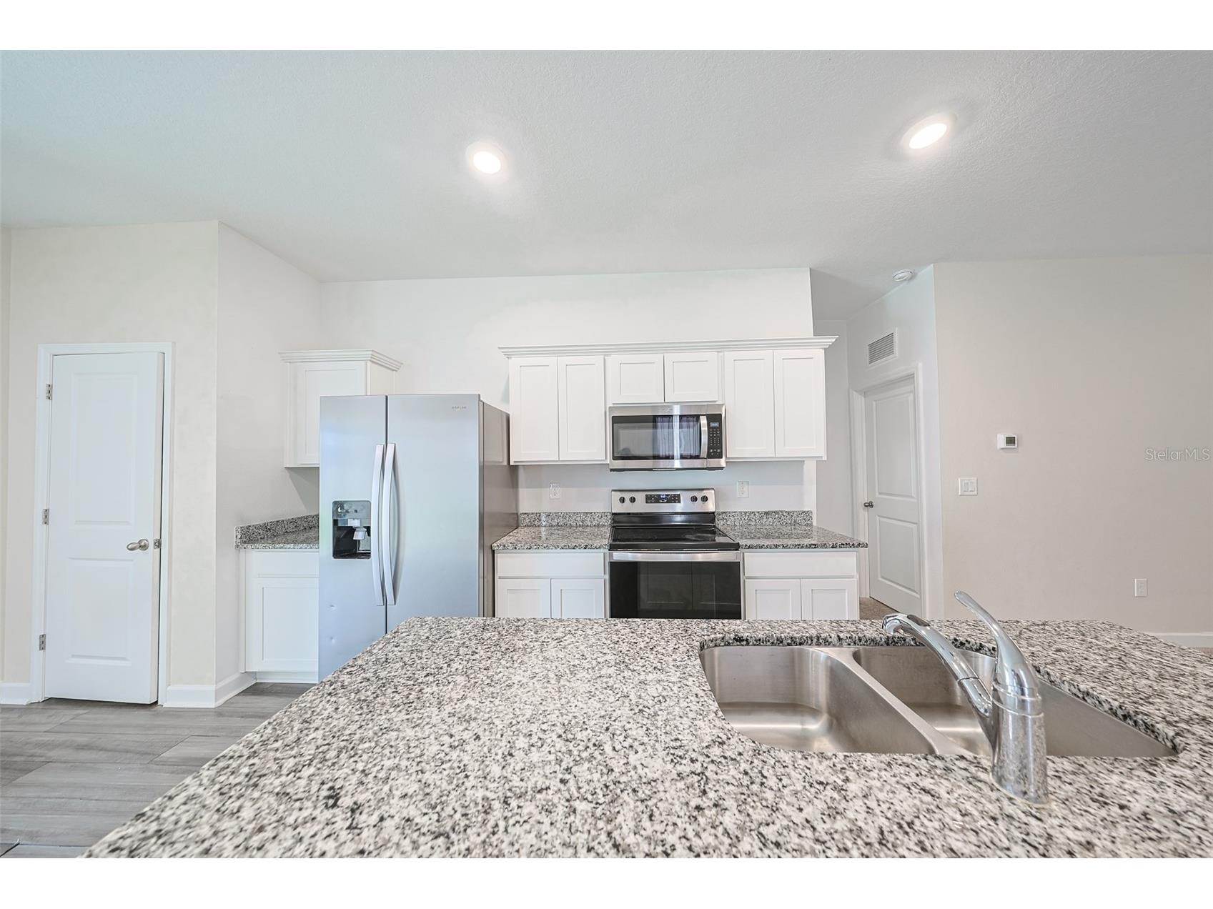 35210 Daisy Meadow Loop Zephyrhills FL 33541 TB8469569 image10