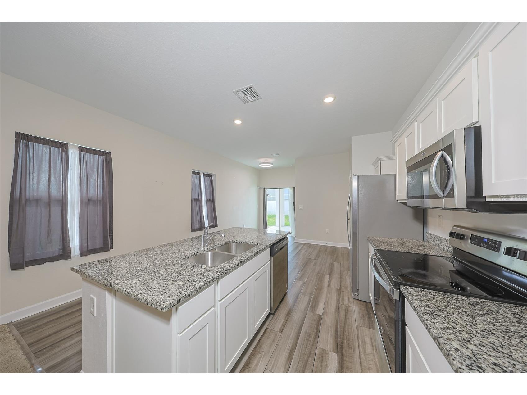 35210 Daisy Meadow Loop Zephyrhills FL 33541 TB8469569 image8