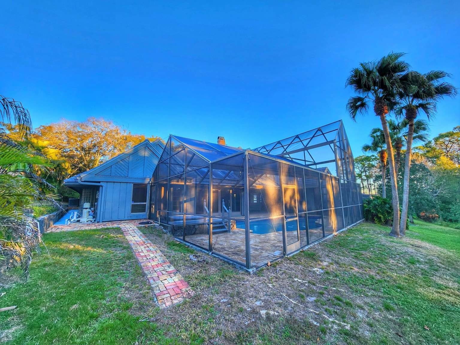 3522 Shoreline Circle Palm Harbor FL 34684 TB8467469 image12