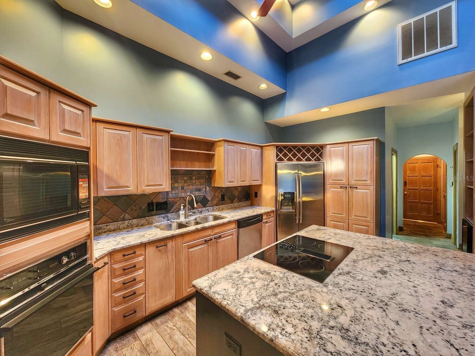 3522 Shoreline Circle Palm Harbor FL 34684 TB8467469 image27