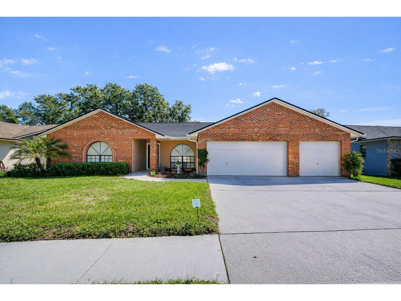 3522 Springville Drive Valrico FL 33596 TB8499663 image1