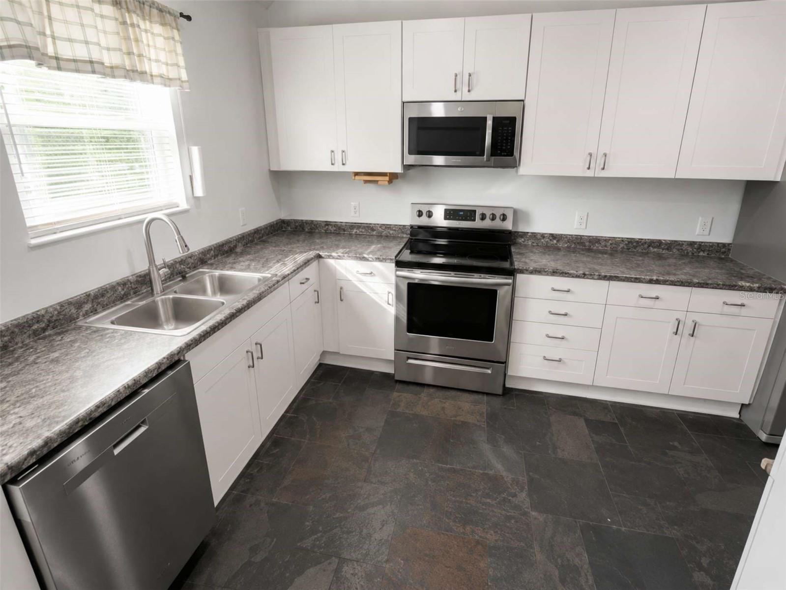 3522 W Price Avenue Tampa FL 33611 TB8515790 image3