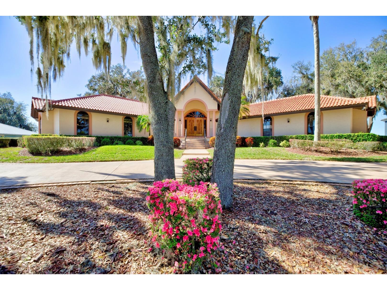 3523 Tubbs Road Sebring FL 33870 - LITTLE LAKE JACKSON L4959936 image1