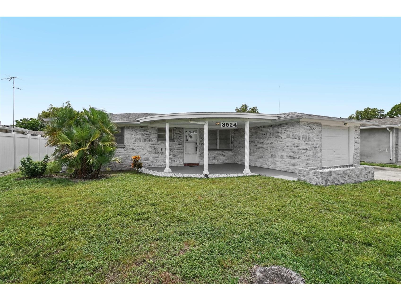 3524 Cincinnati Drive Holiday FL 34691 TB8417892 image1