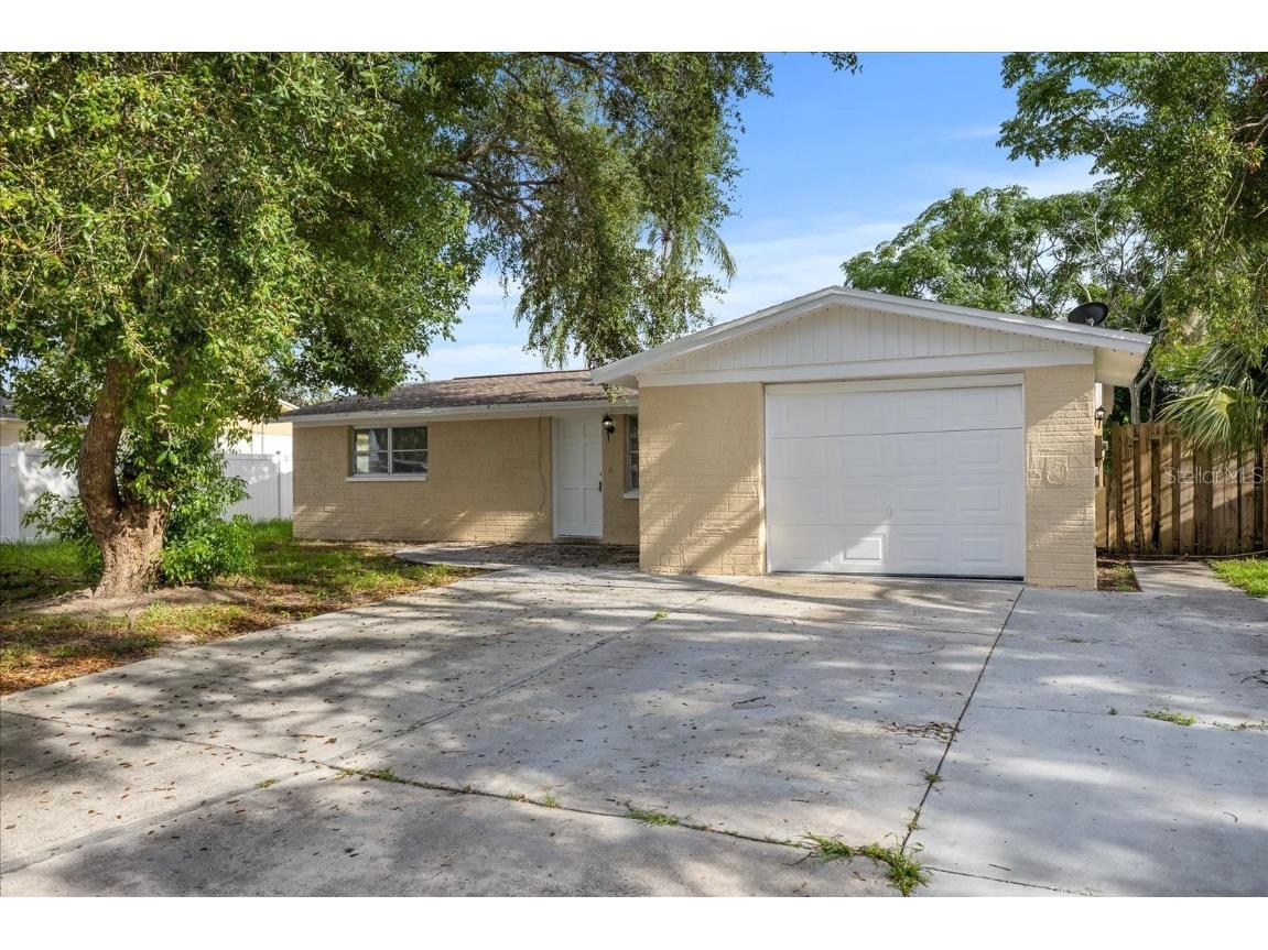 3524 Hoover Drive Holiday FL 34691 TB8404073 image1