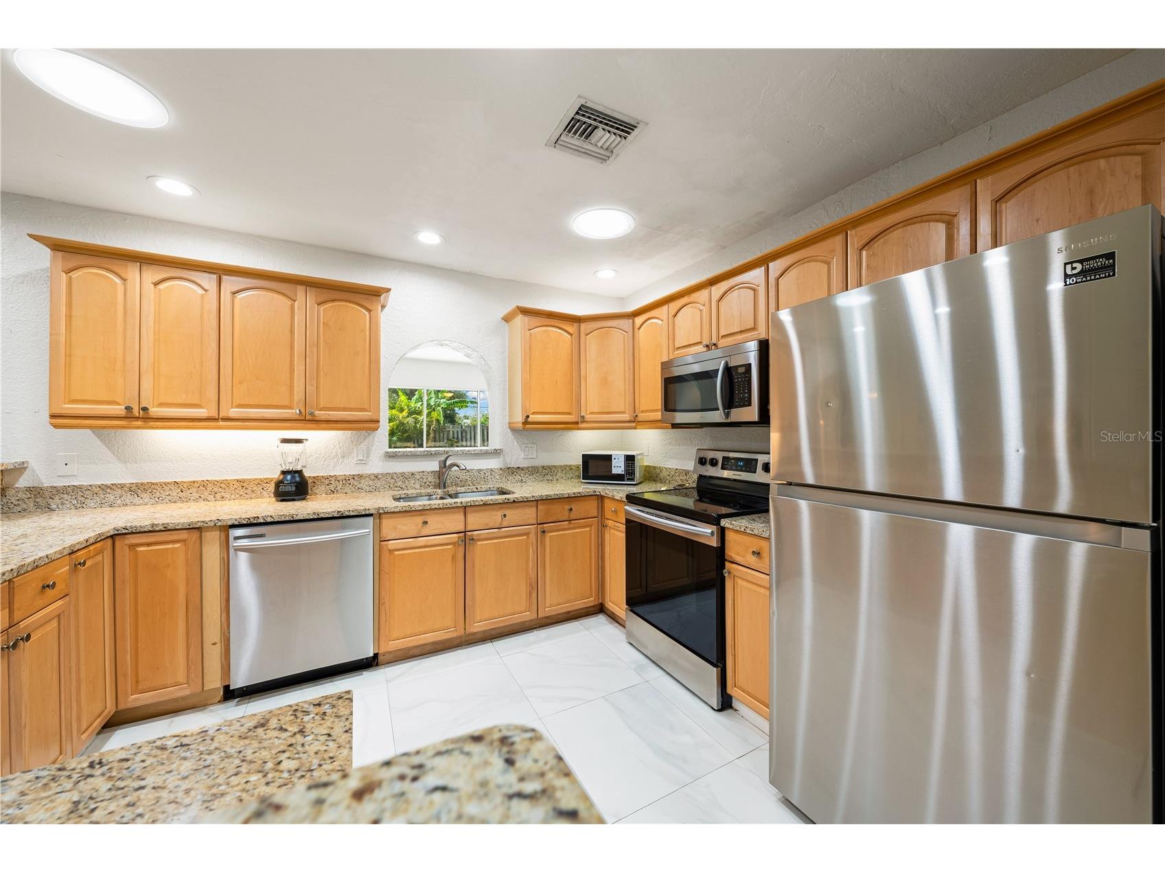 3524 S School Avenue Sarasota FL 34239 A4693494 image18