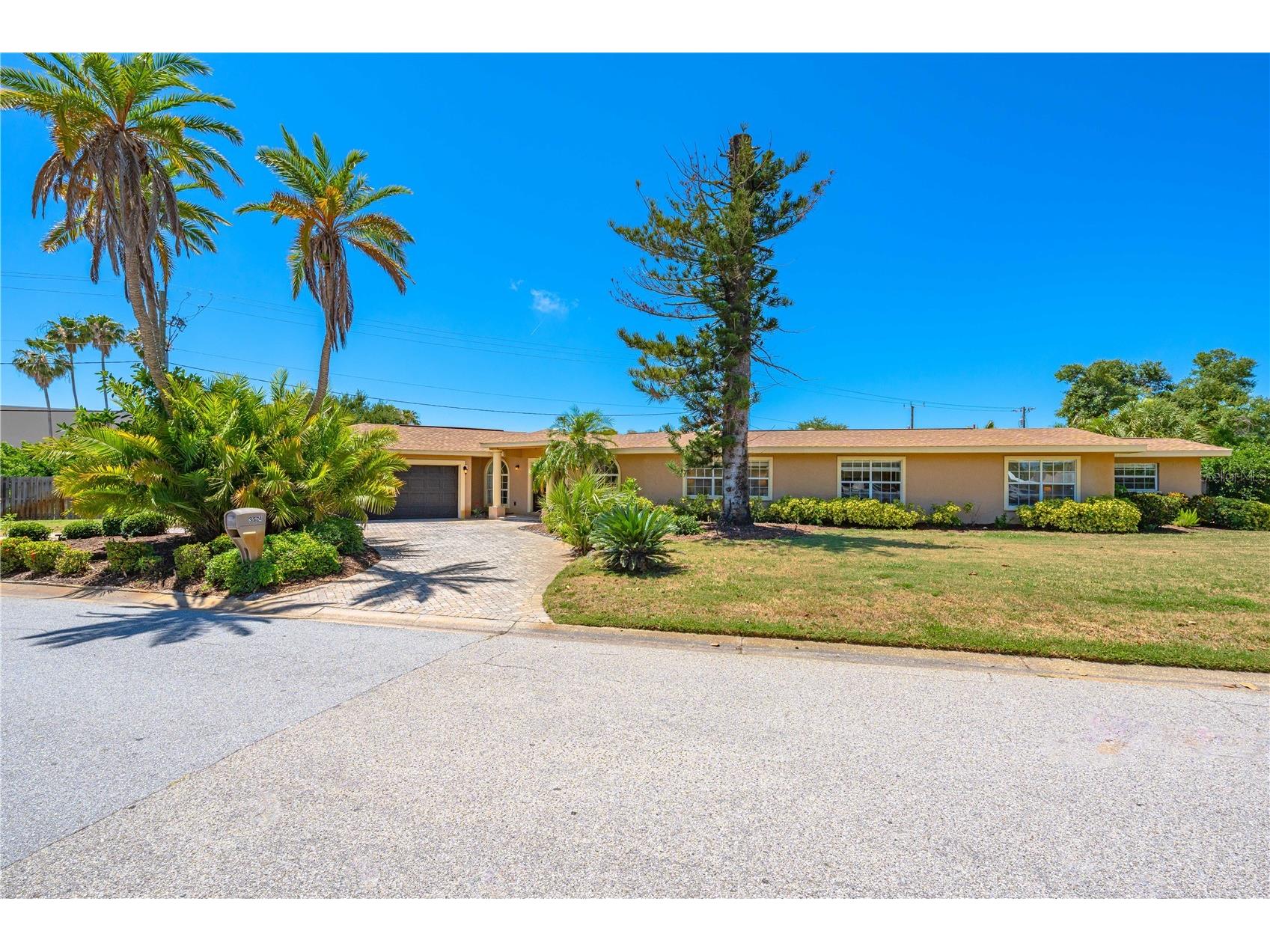 3524 S School Avenue Sarasota FL 34239 A4693494 image2