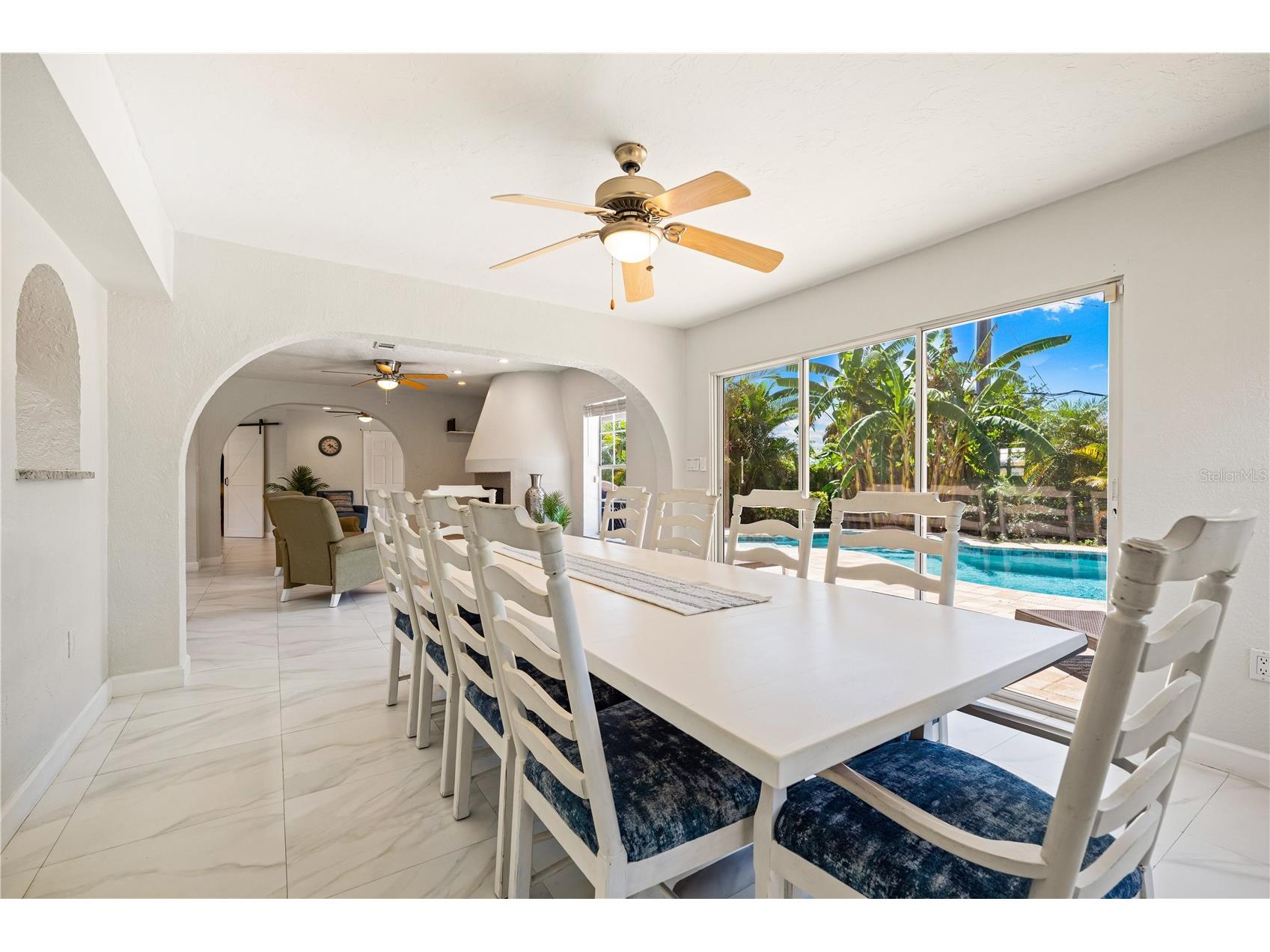 3524 S School Avenue Sarasota FL 34239 A4693494 image24