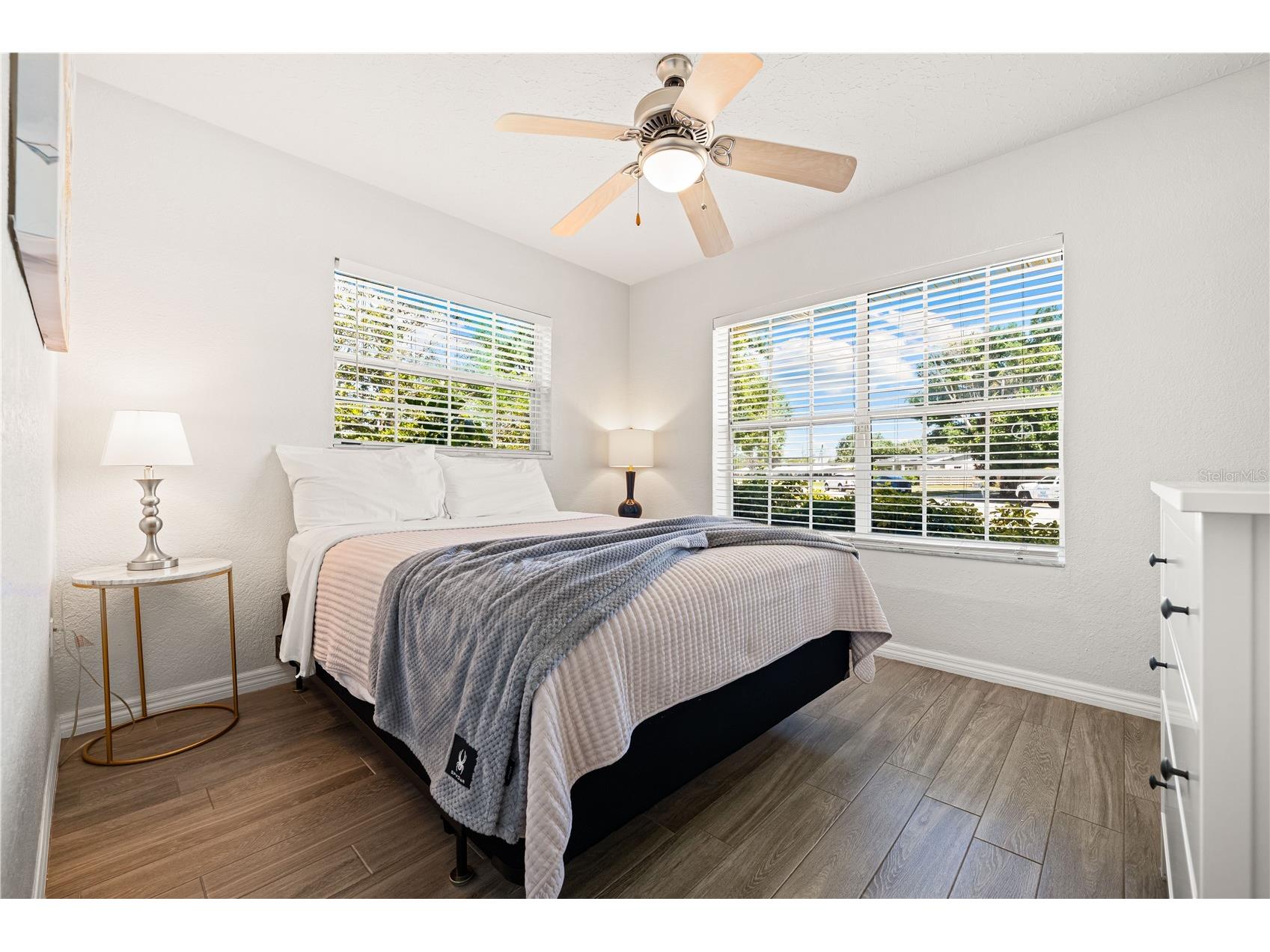 3524 S School Avenue Sarasota FL 34239 A4693494 image32