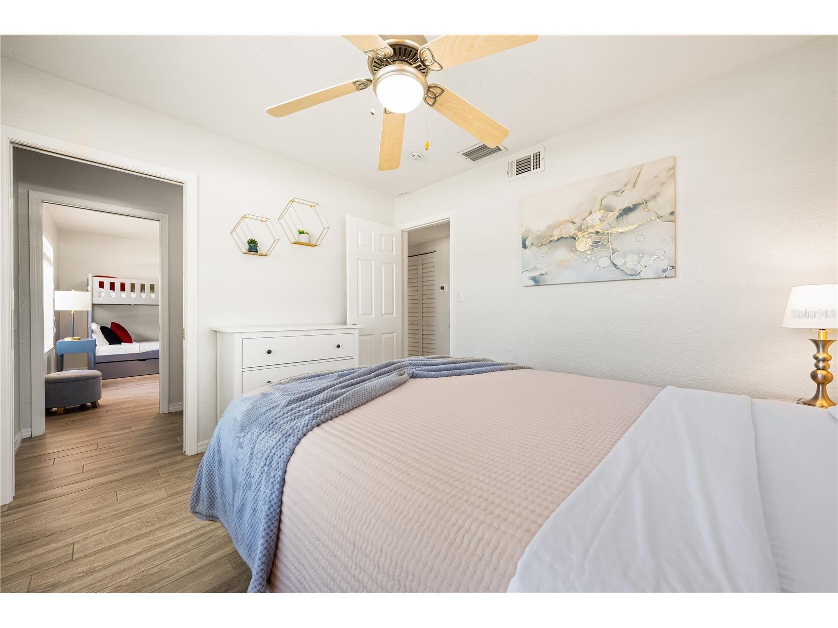 3524 S School Avenue Sarasota FL 34239 A4693494 image37