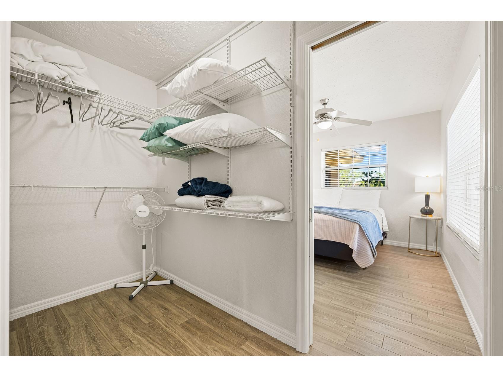 3524 S School Avenue Sarasota FL 34239 A4693494 image38