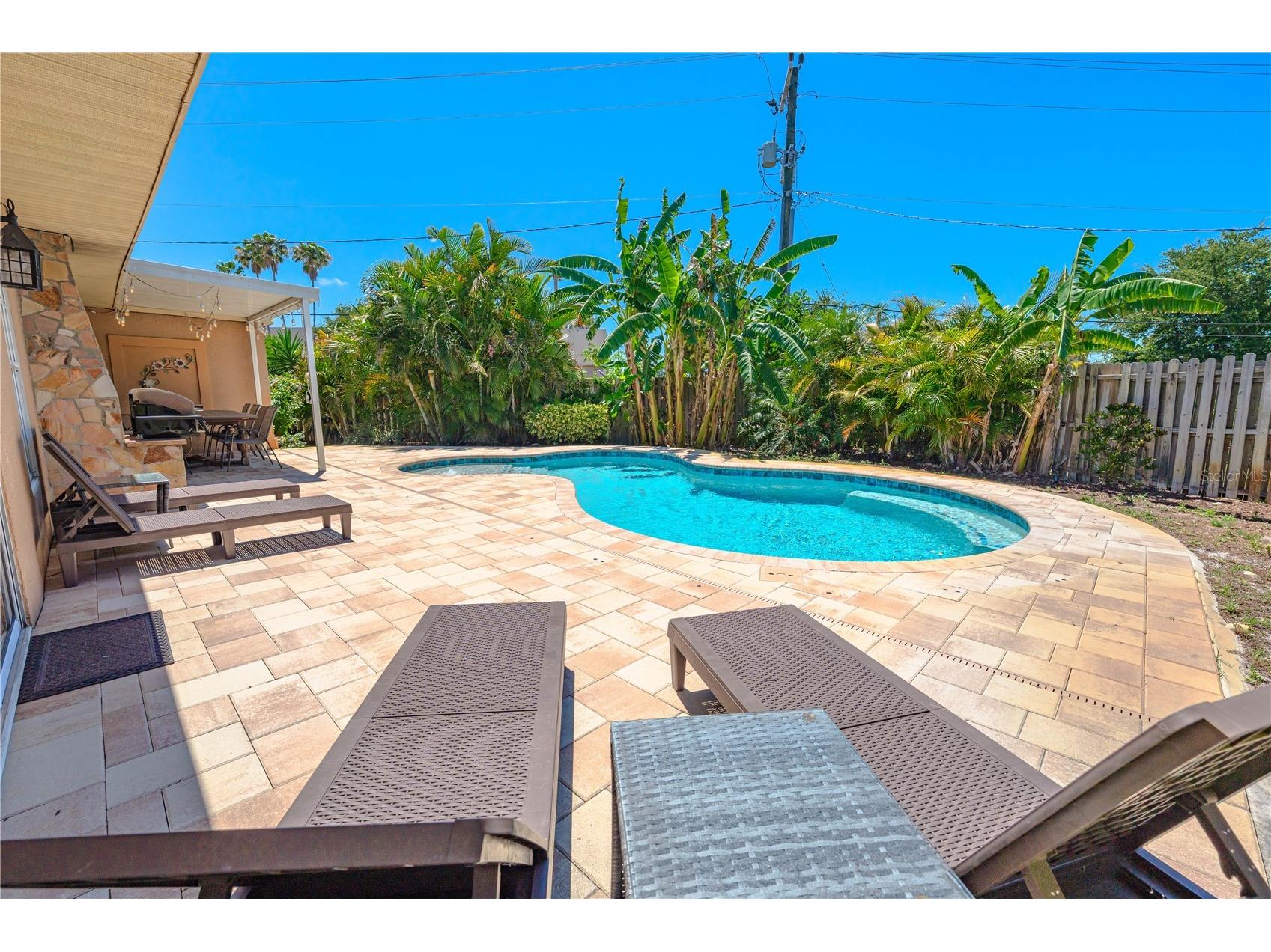 3524 S School Avenue Sarasota FL 34239 A4693494 image44