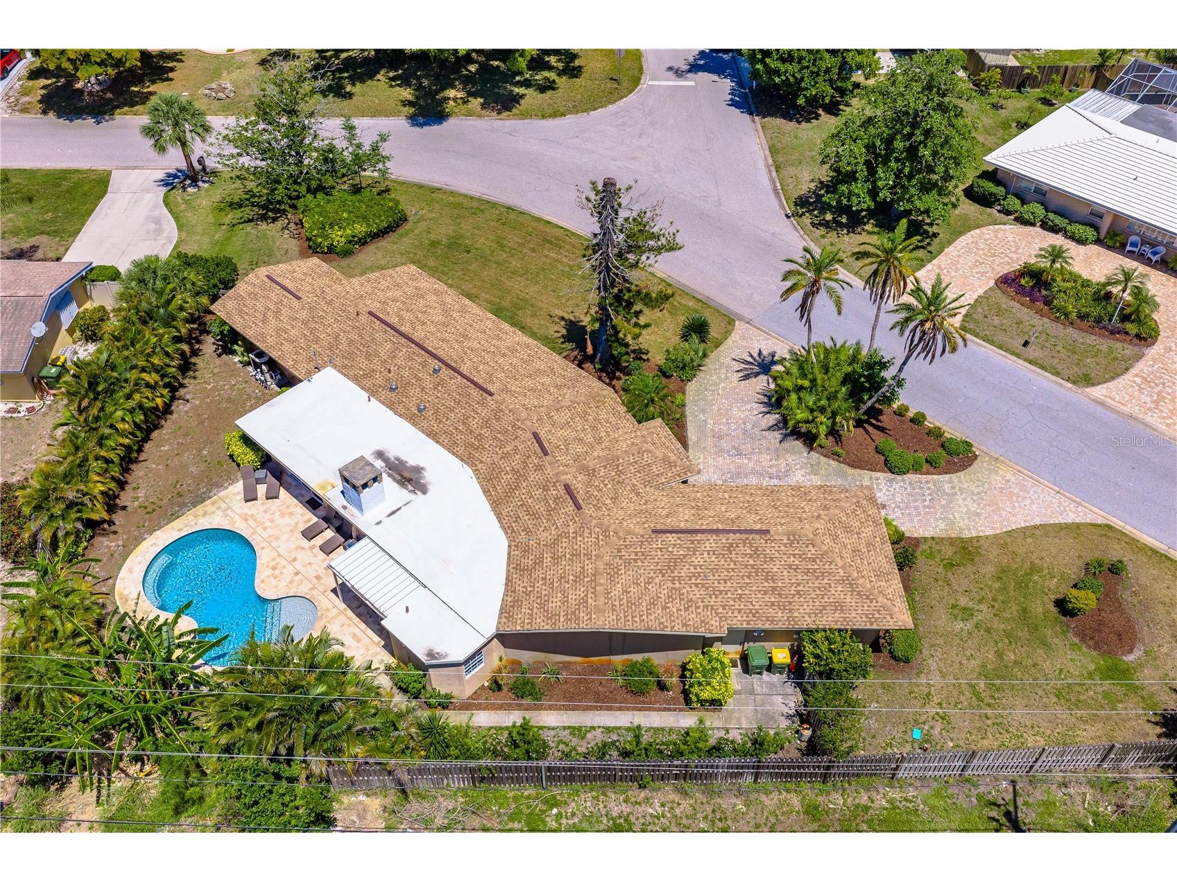 3524 S School Avenue Sarasota FL 34239 A4693494 image60