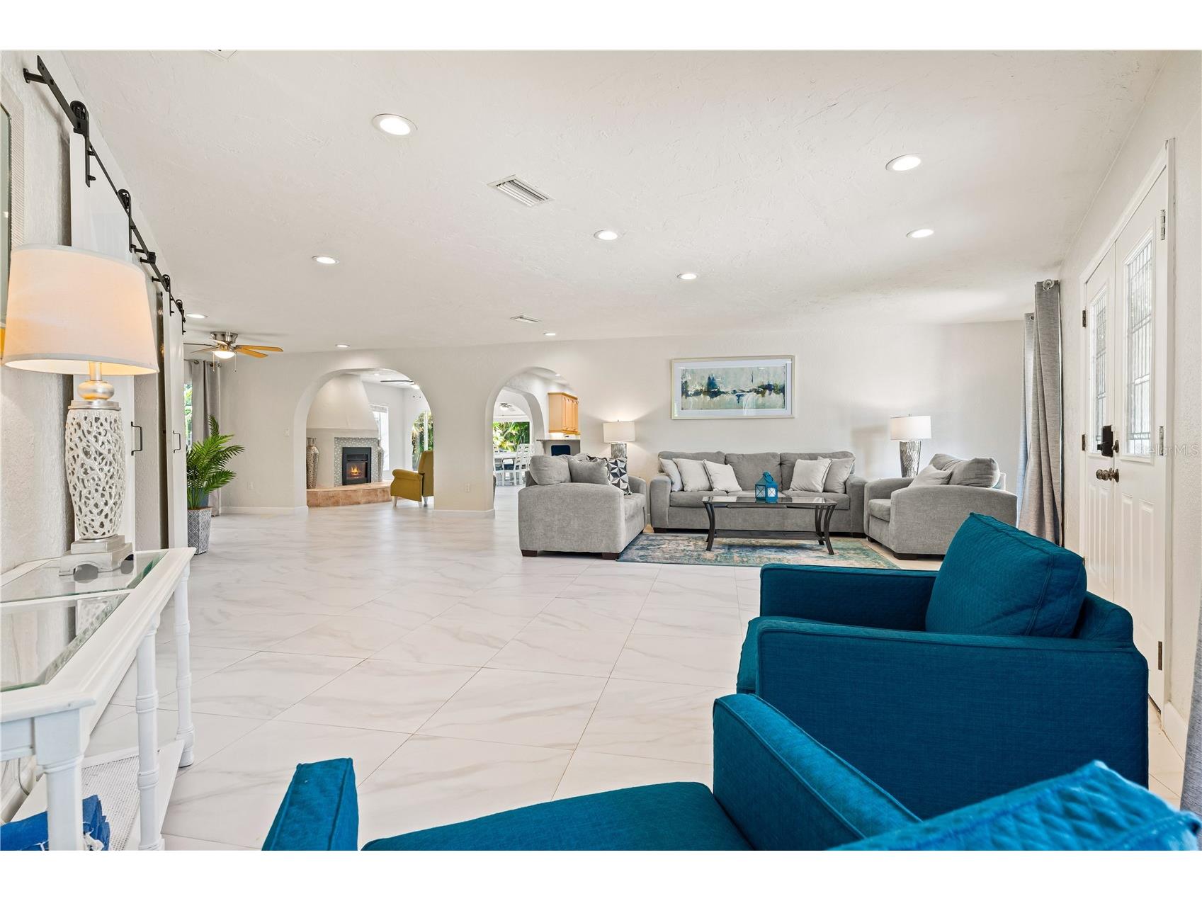 3524 S School Avenue Sarasota FL 34239 A4693494 image9