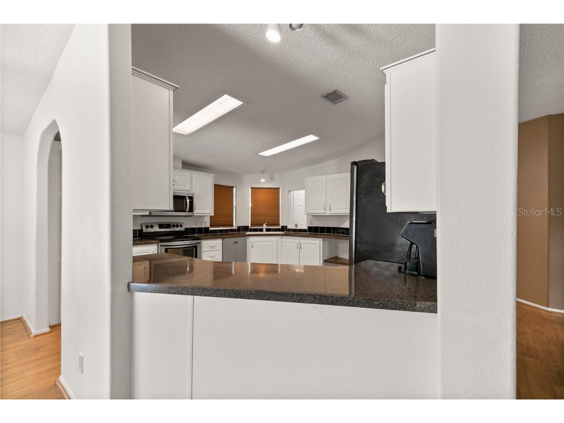 35247 Harbor Shores Road Leesburg FL 34788 - CANAL TO LAKE EUSTIS G5101833 image13