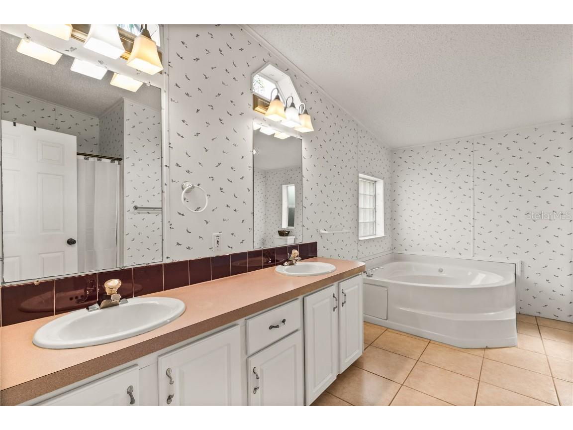 35247 Harbor Shores Road Leesburg FL 34788 - CANAL TO LAKE EUSTIS G5101833 image22