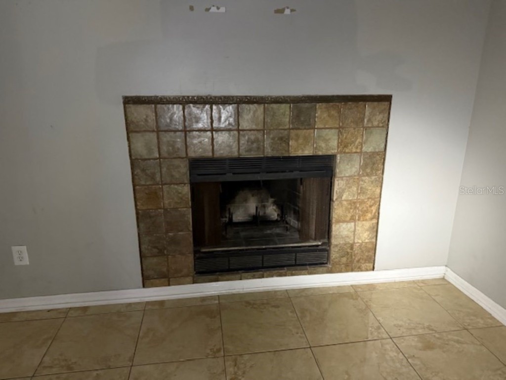 35249 Queens Way Fruitland Park FL 34731 OM714889 image3