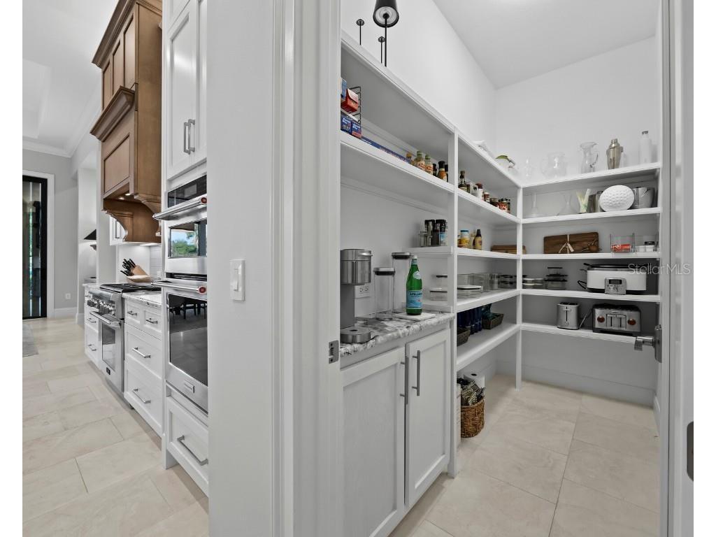 3525 Founders Club Drive Sarasota FL 34240 A4672806 image21