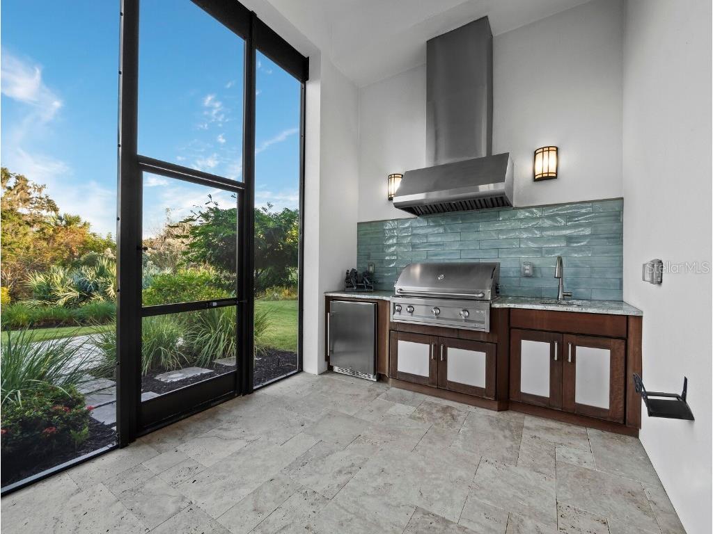 3525 Founders Club Drive Sarasota FL 34240 A4672806 image27