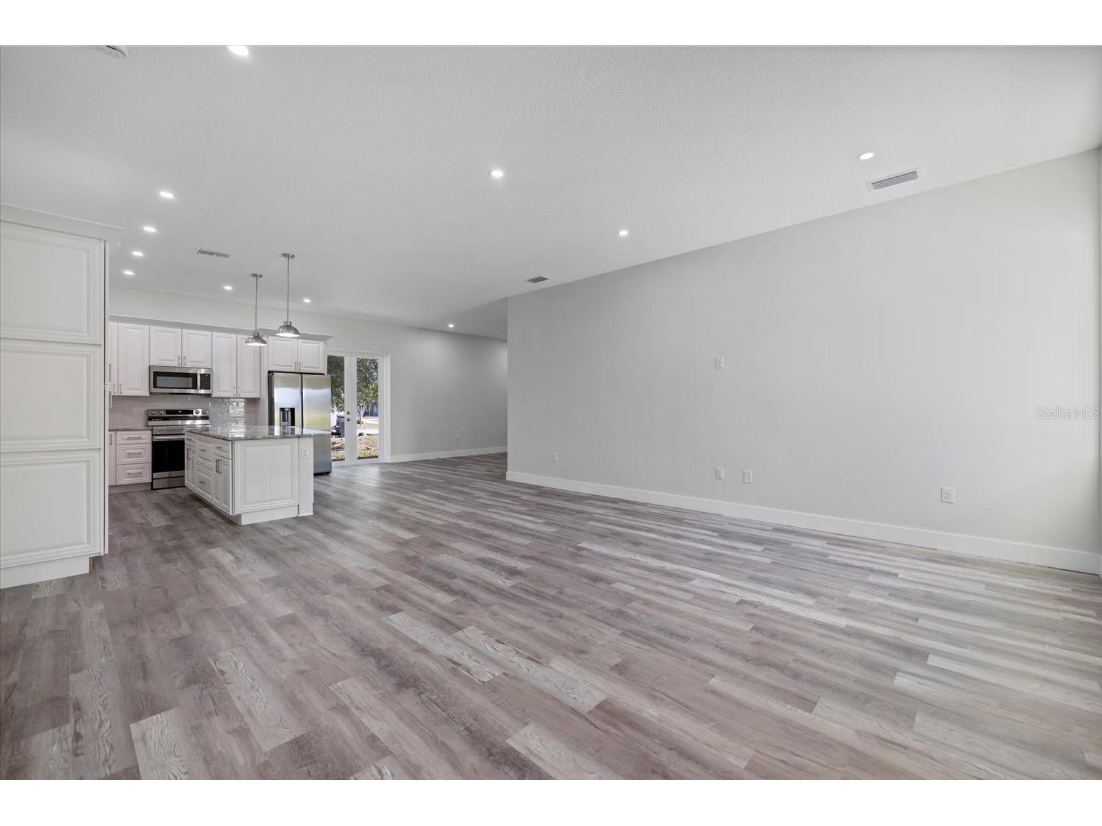 3525 Mcintosh Road Sarasota FL 34232 D6145553 image7