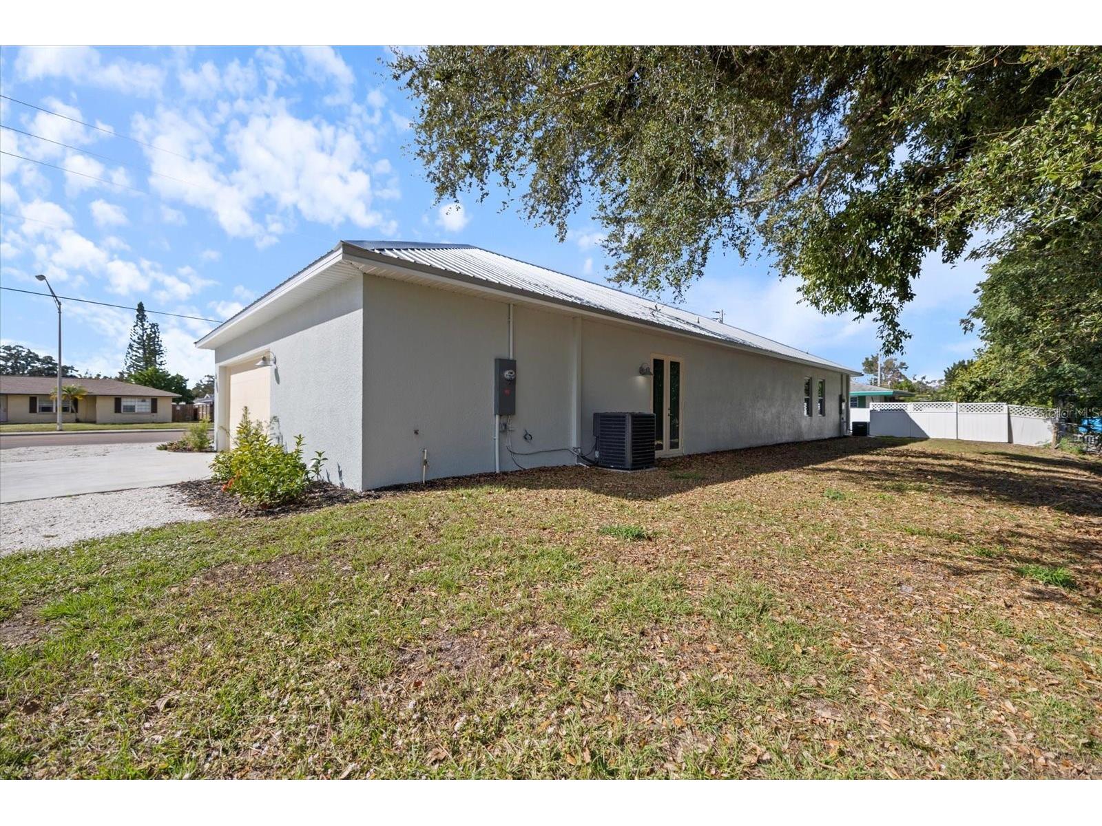 3525 Mcintosh Road Sarasota FL 34232 N6143383 image37