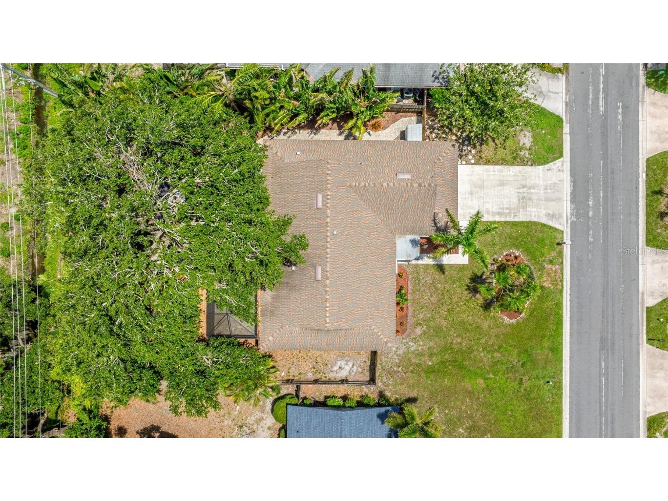 3525 Riviera Drive Sarasota FL 34232 A4656013 image27