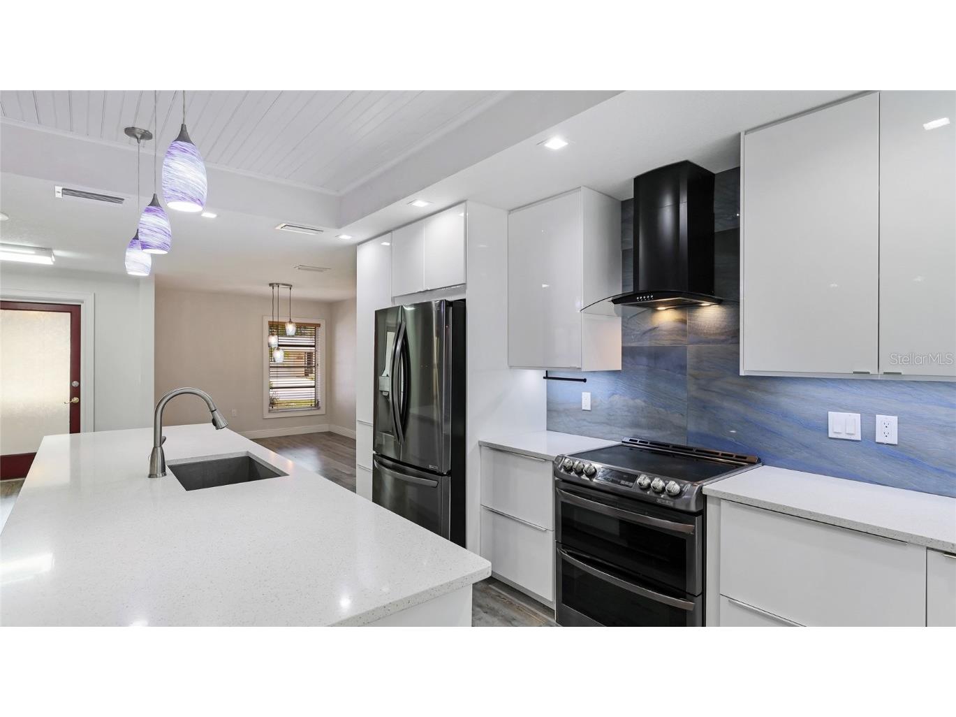 3525 Riviera Drive Sarasota FL 34232 A4656013 image9