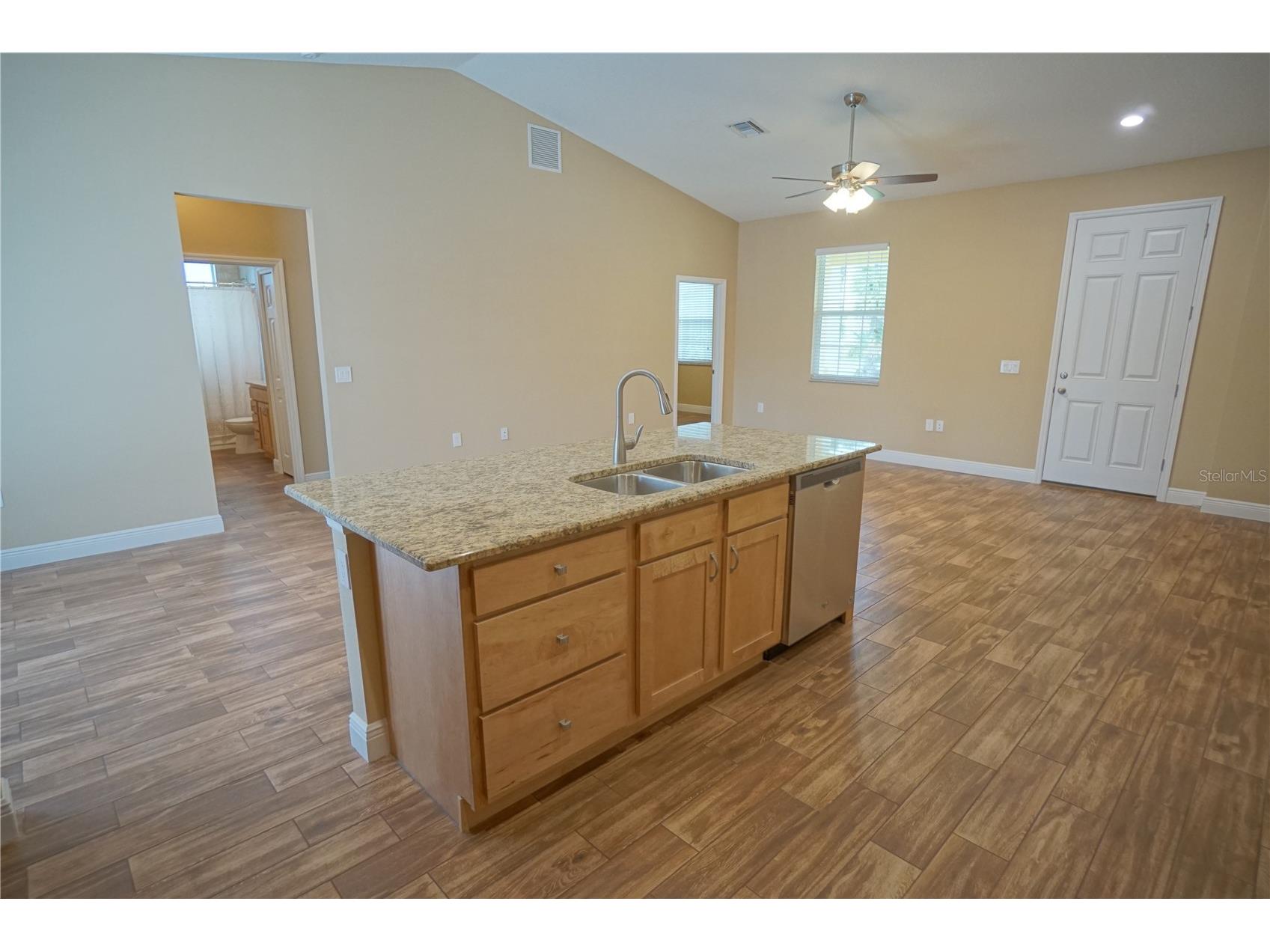 3525 W Ballast Point Boulevard Tampa FL 33611 TB8475457 image10