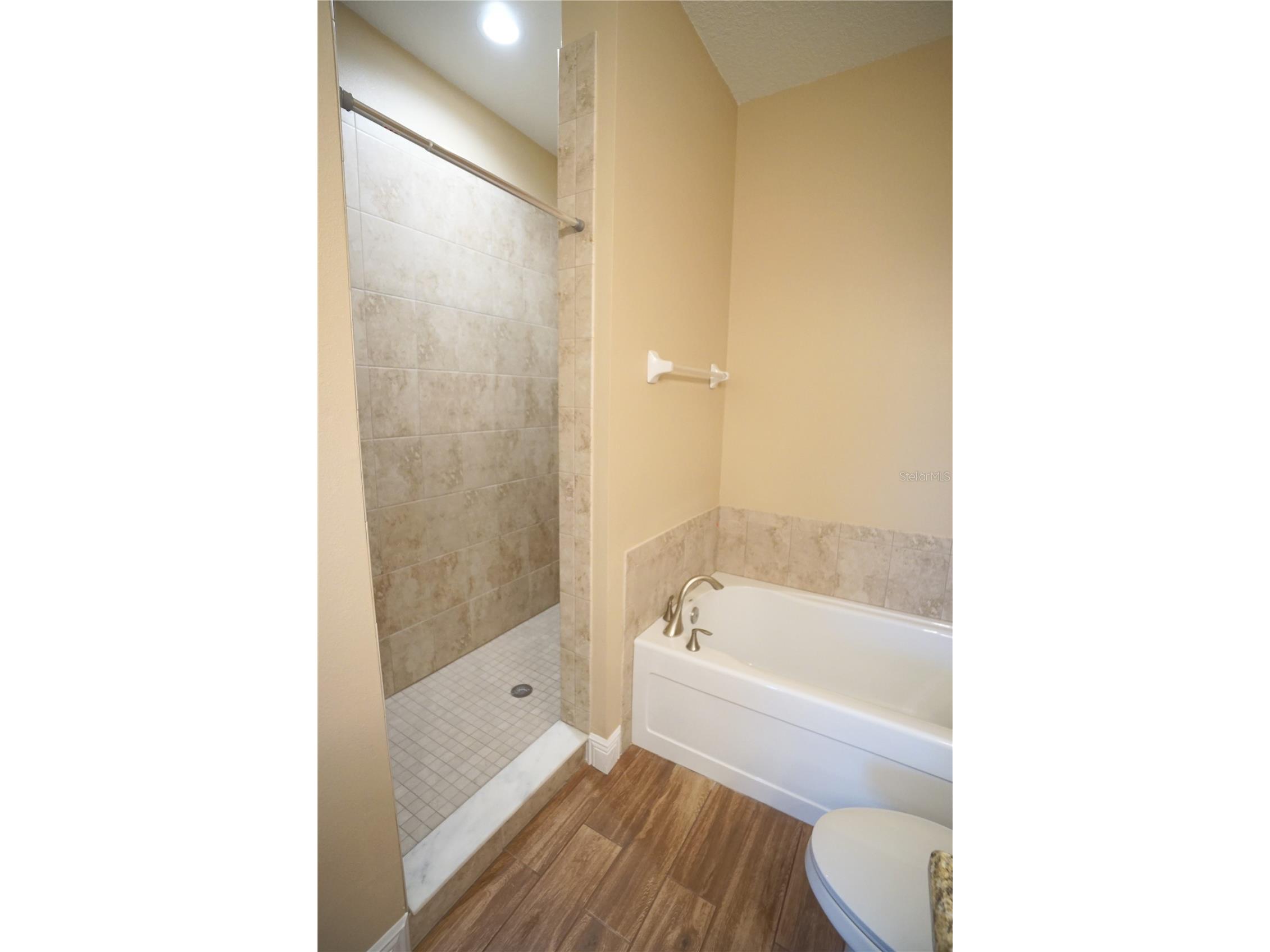 3525 W Ballast Point Boulevard Tampa FL 33611 TB8475457 image18