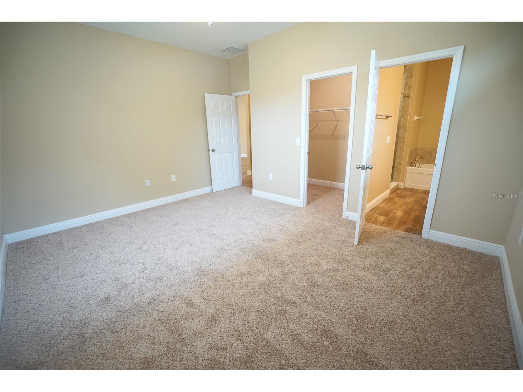 3525 W Ballast Point Boulevard Tampa FL 33611 TB8475457 image19