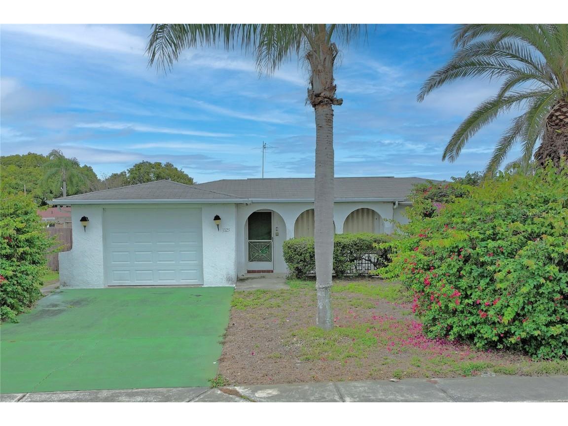 3525 Warbler Drive New Port Richey FL 34652 W7860585 image1