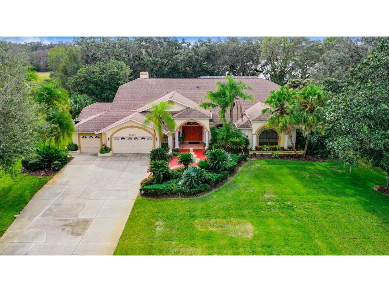 35250 Lake Edward Drive Zephyrhills FL 33541 - LAKE BERNADETTE T3496362 image1