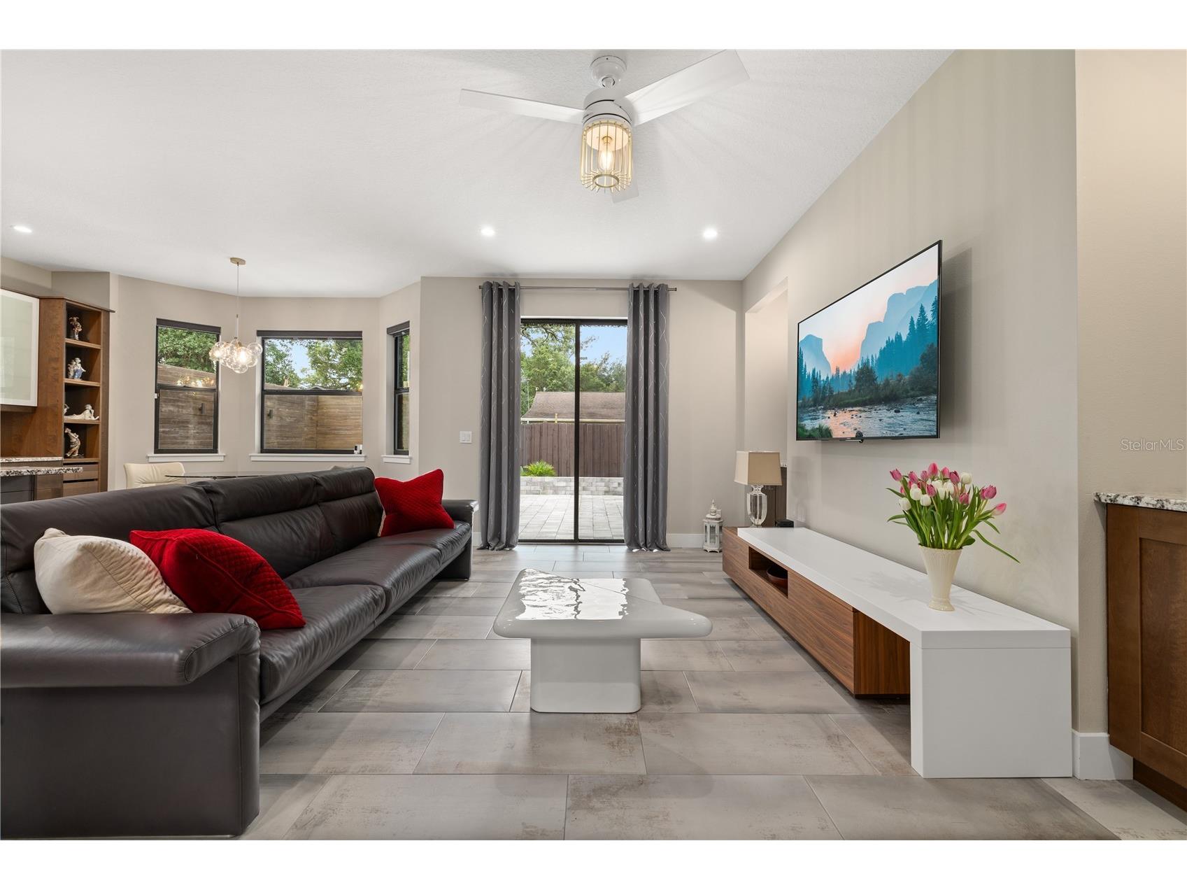 3526 E Crystal Lake Avenue Orlando FL 32806 O6407270 image13