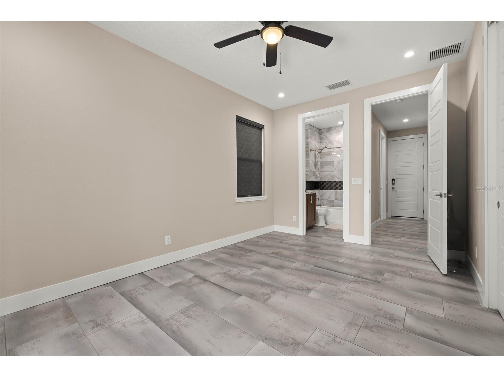3526 E Crystal Lake Avenue Orlando FL 32806 O6407270 image17