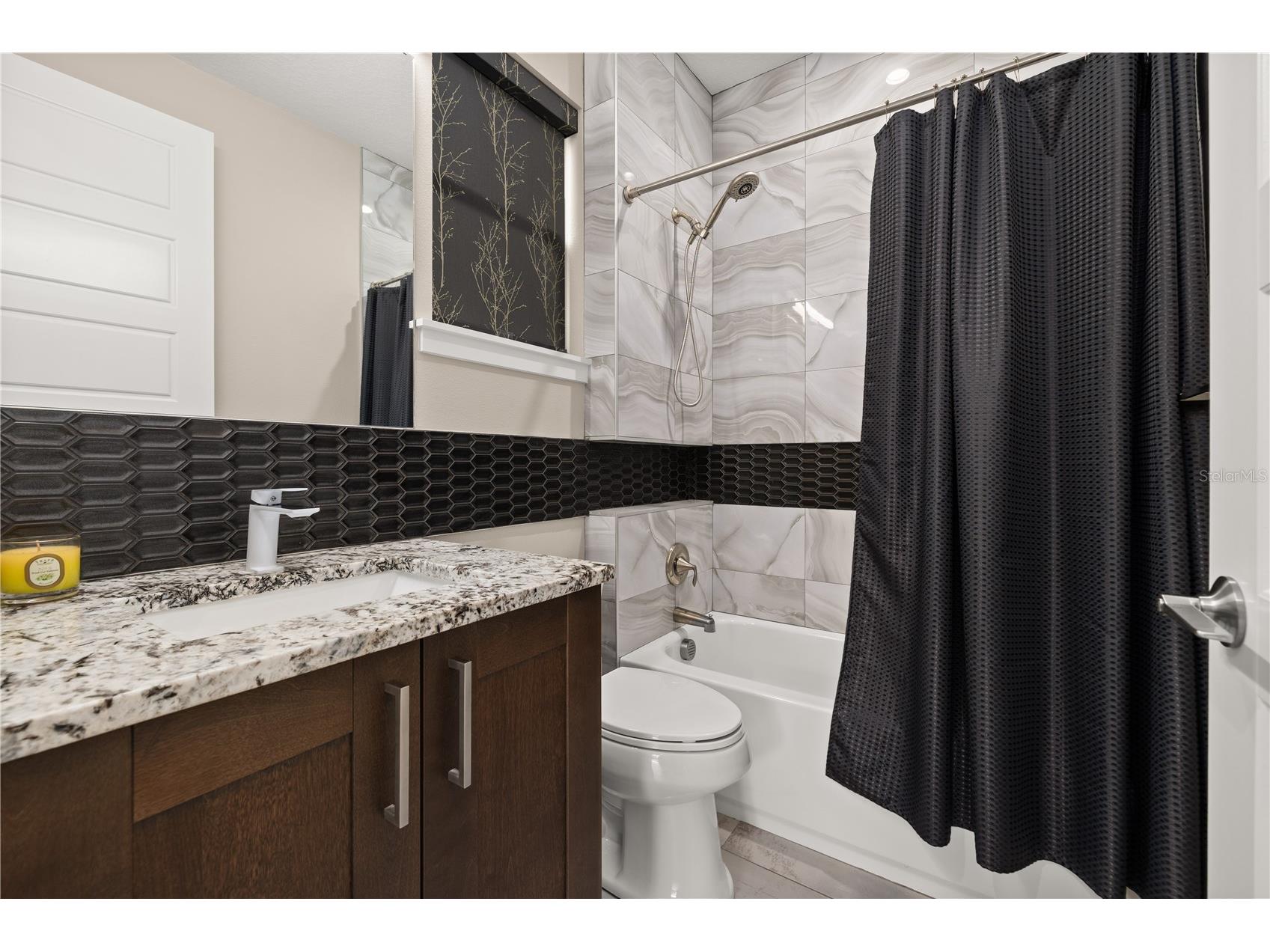 3526 E Crystal Lake Avenue Orlando FL 32806 O6407270 image18