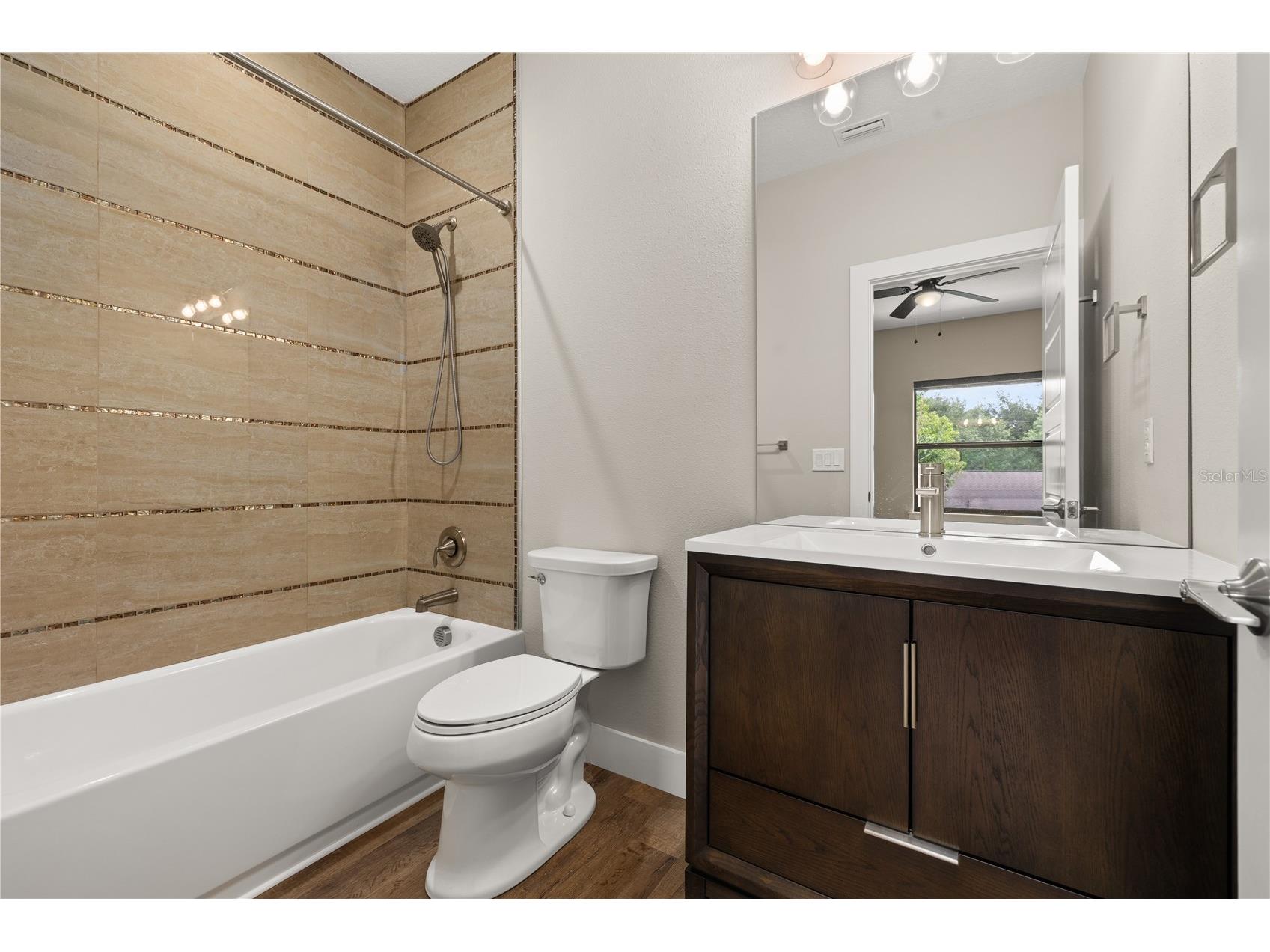 3526 E Crystal Lake Avenue Orlando FL 32806 O6407270 image39