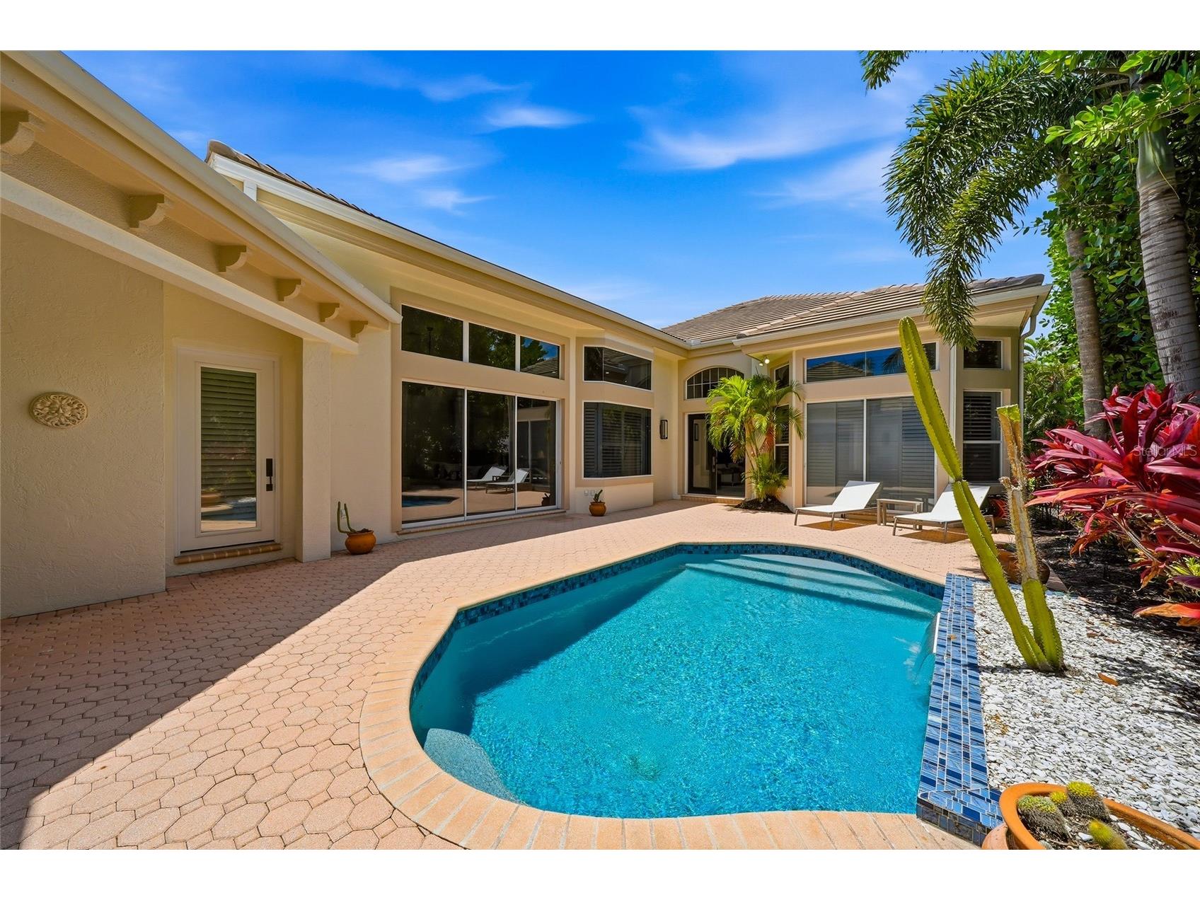 3526 Fair Oaks Lane Longboat Key FL 34228 A4699212 image9