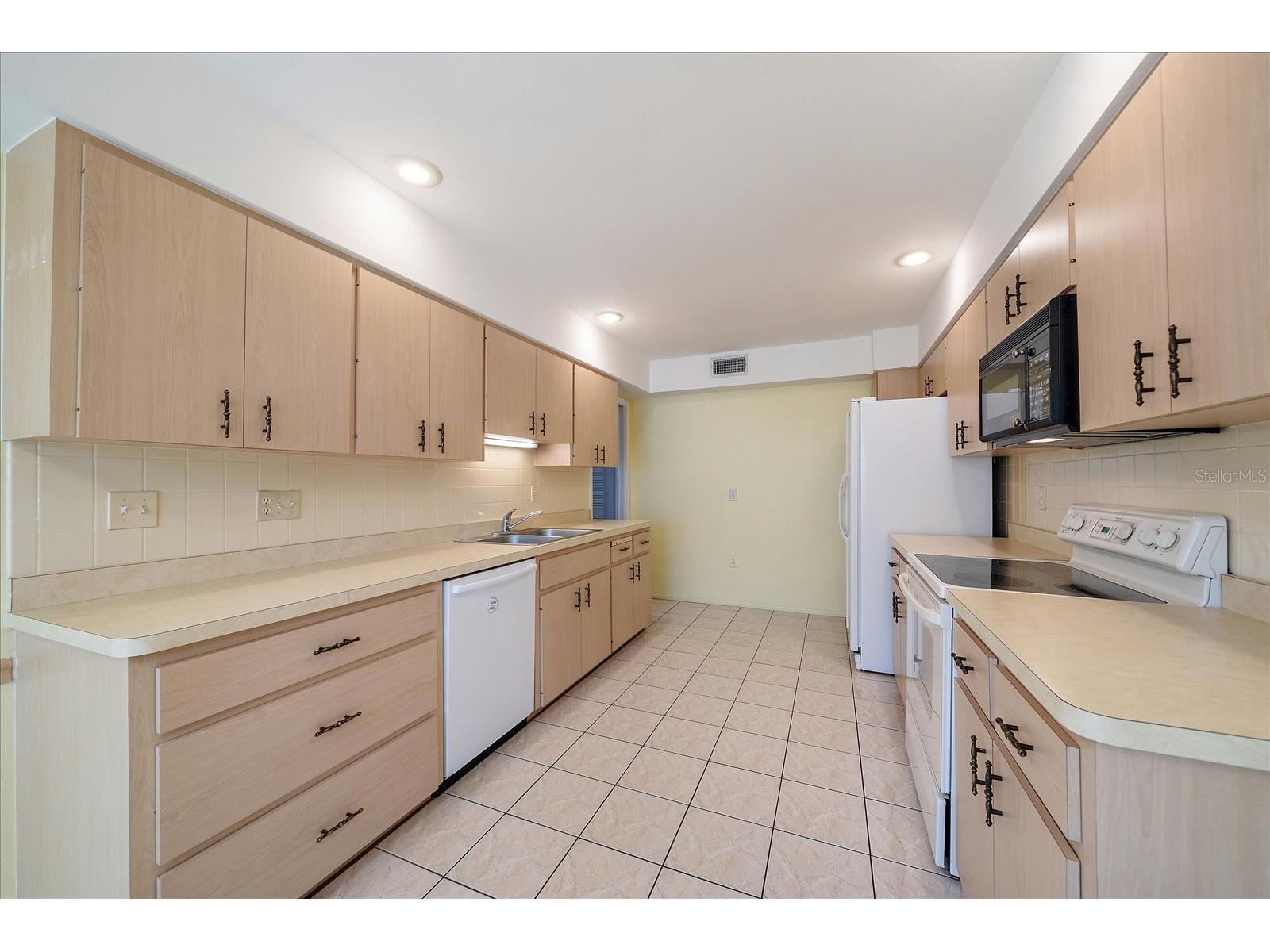3527 52nd Avenue W Bradenton FL 34210 A4686949 image16