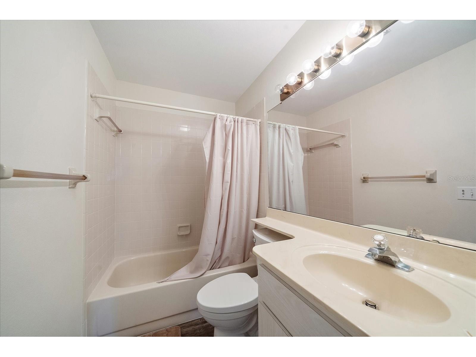 3527 52nd Avenue W Bradenton FL 34210 A4686949 image27