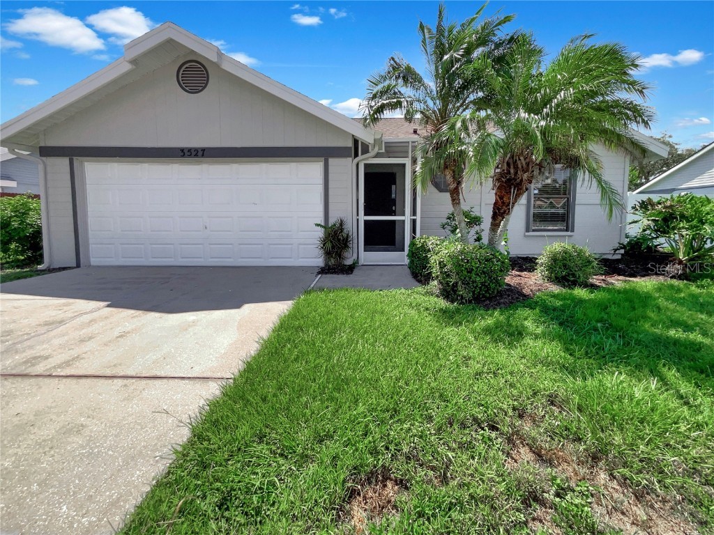 3527 65th Avenue Circle E Sarasota FL 34243 O6288482 image1