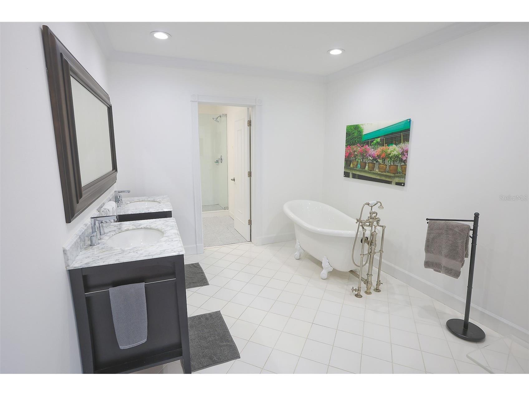 3527 Fair Oaks Lane Longboat Key FL 34228 A4694532 image48