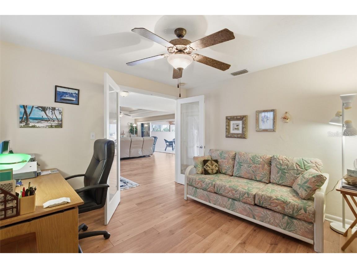 3527 SE 22nd Place Cape Coral FL 33904 - CALOOSAHATCHEE RIVER TB8447641 image17