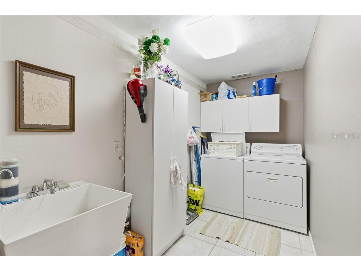 3527 SE 22nd Place Cape Coral FL 33904 - CALOOSAHATCHEE RIVER TB8447641 image25