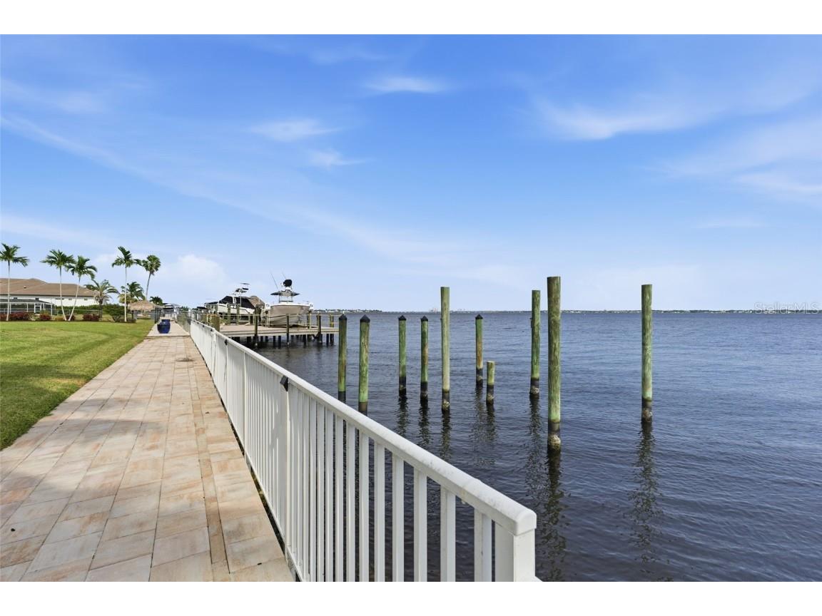 3527 SE 22nd Place Cape Coral FL 33904 - CALOOSAHATCHEE RIVER TB8447641 image34