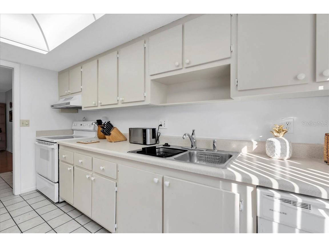 3528 Silver Pine Court #89 Sarasota FL 34231 TB8443456 image9